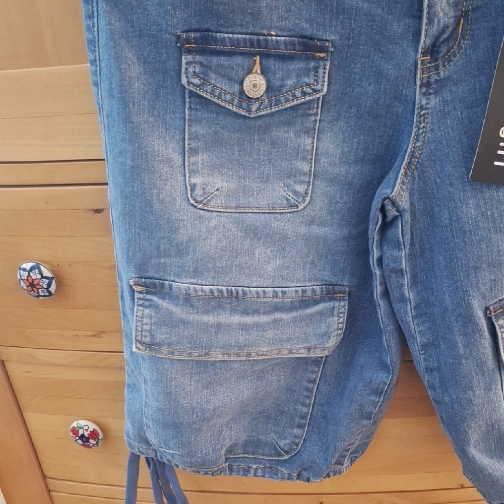 Madden Girl Distressed Blue Cargo Skater Shorts - Picture 3 of 7